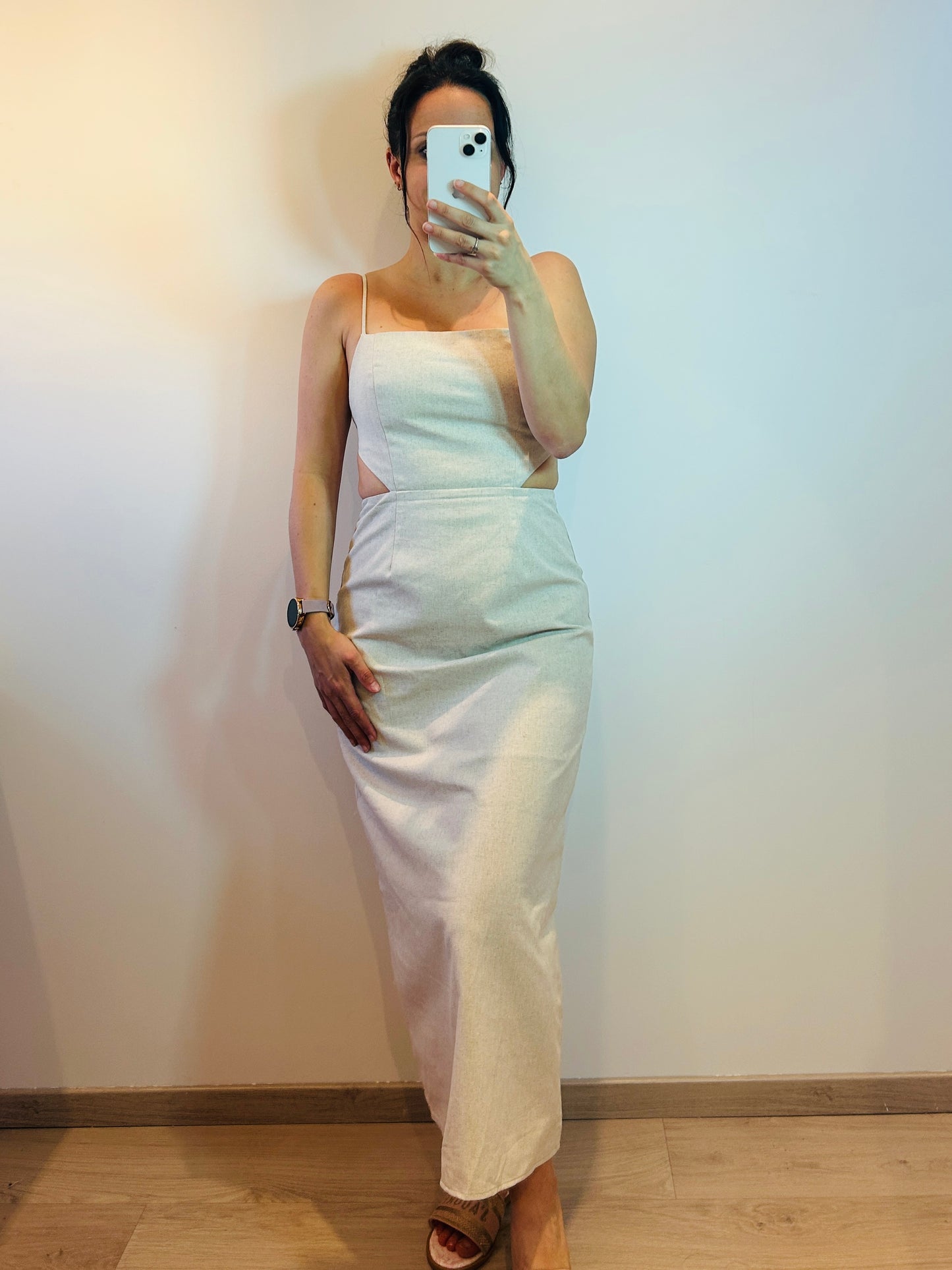 Dress open back