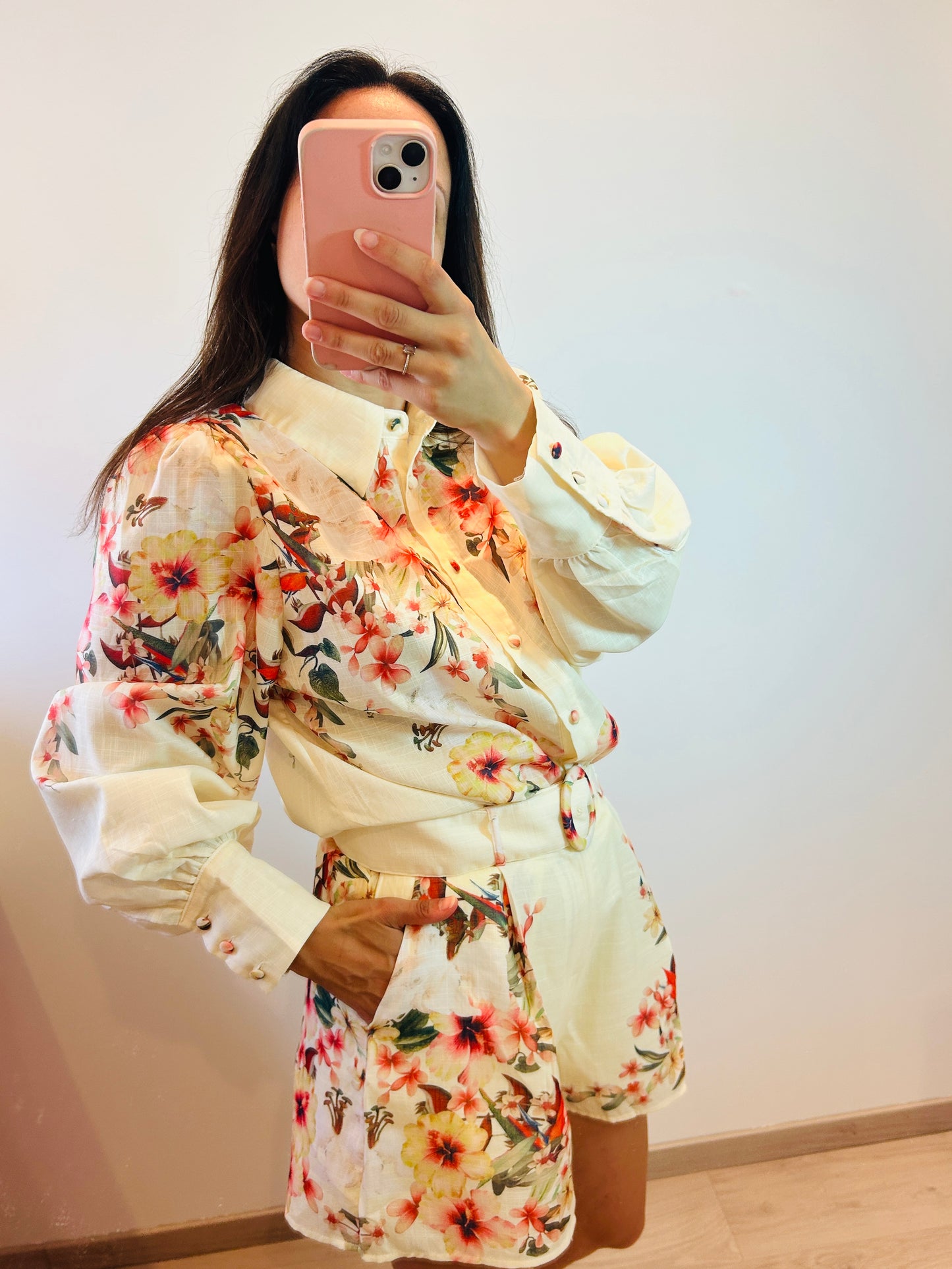 Blouse yellow flowers