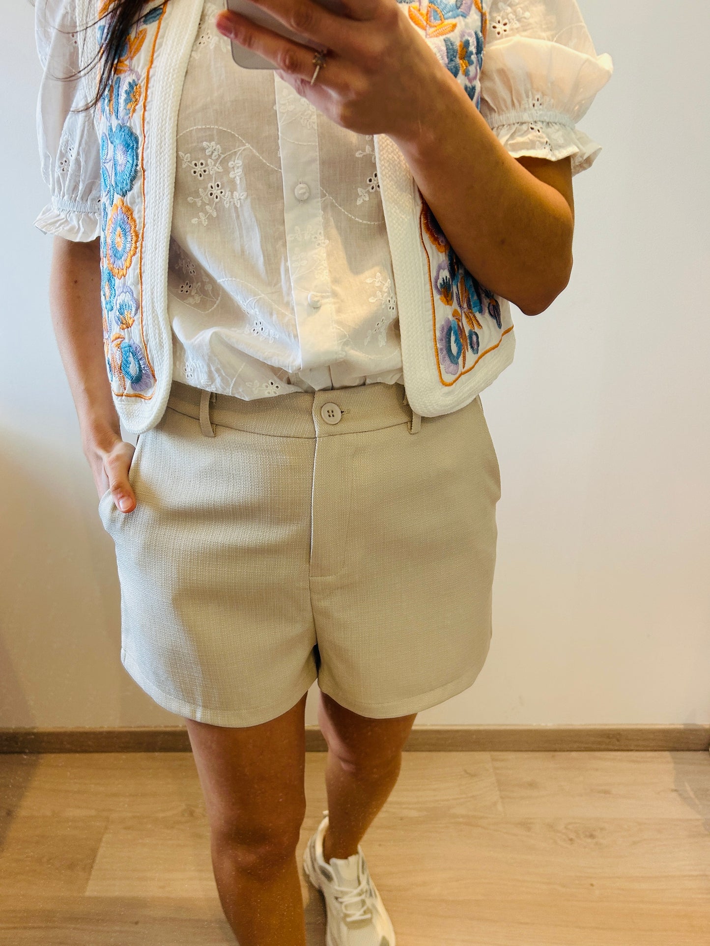 Short classy chic