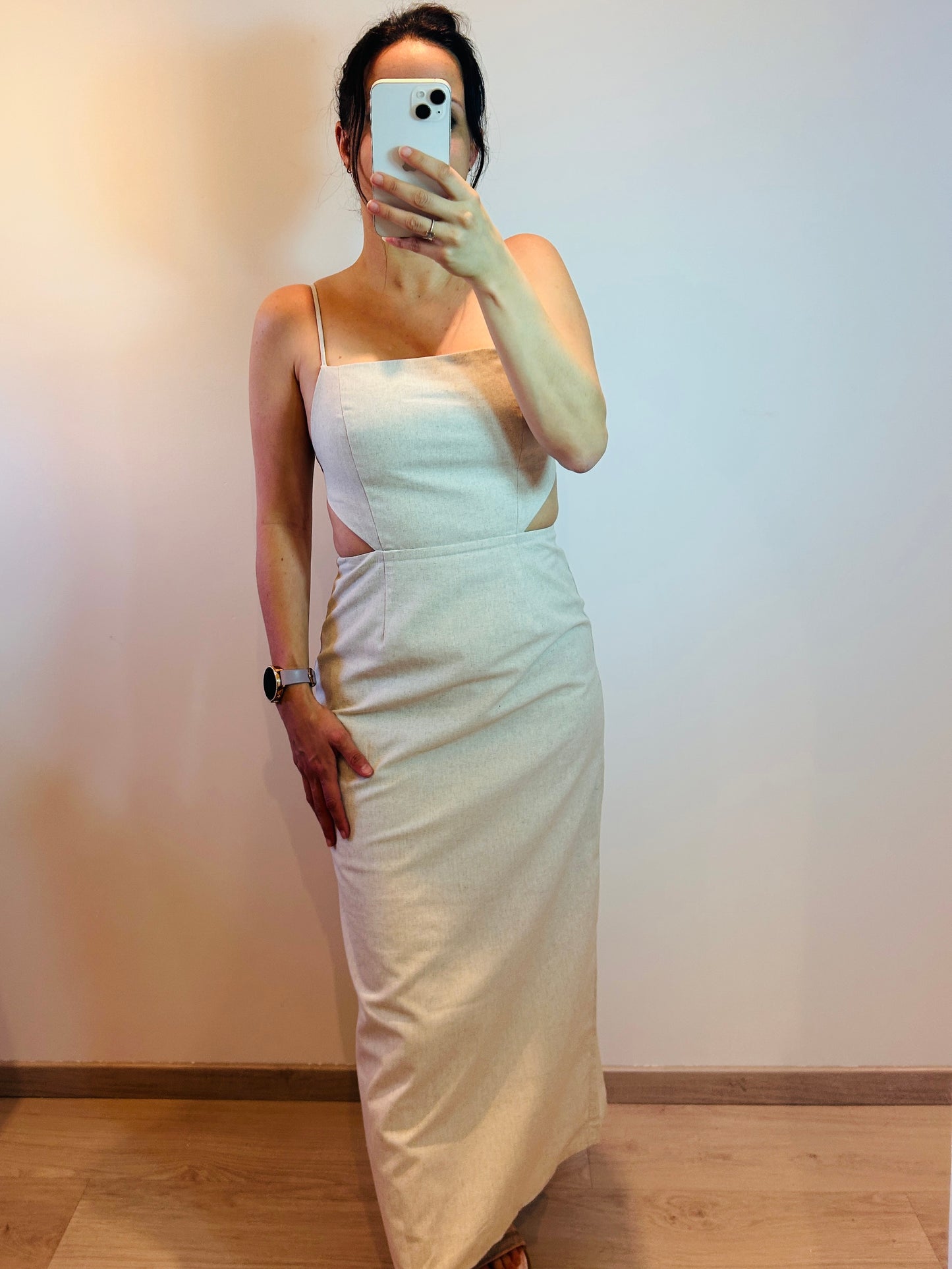 Dress open back