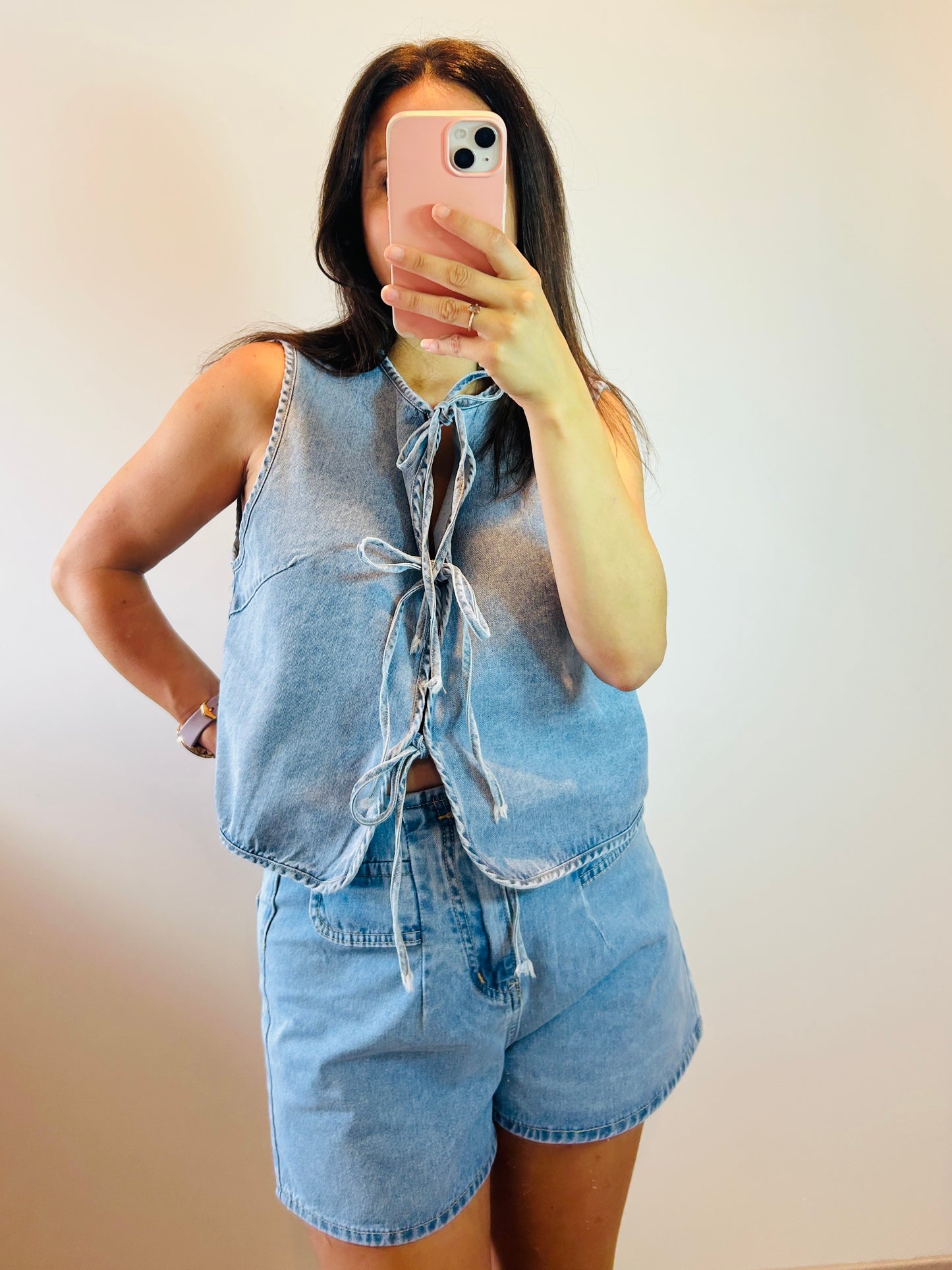 Top jeans bow