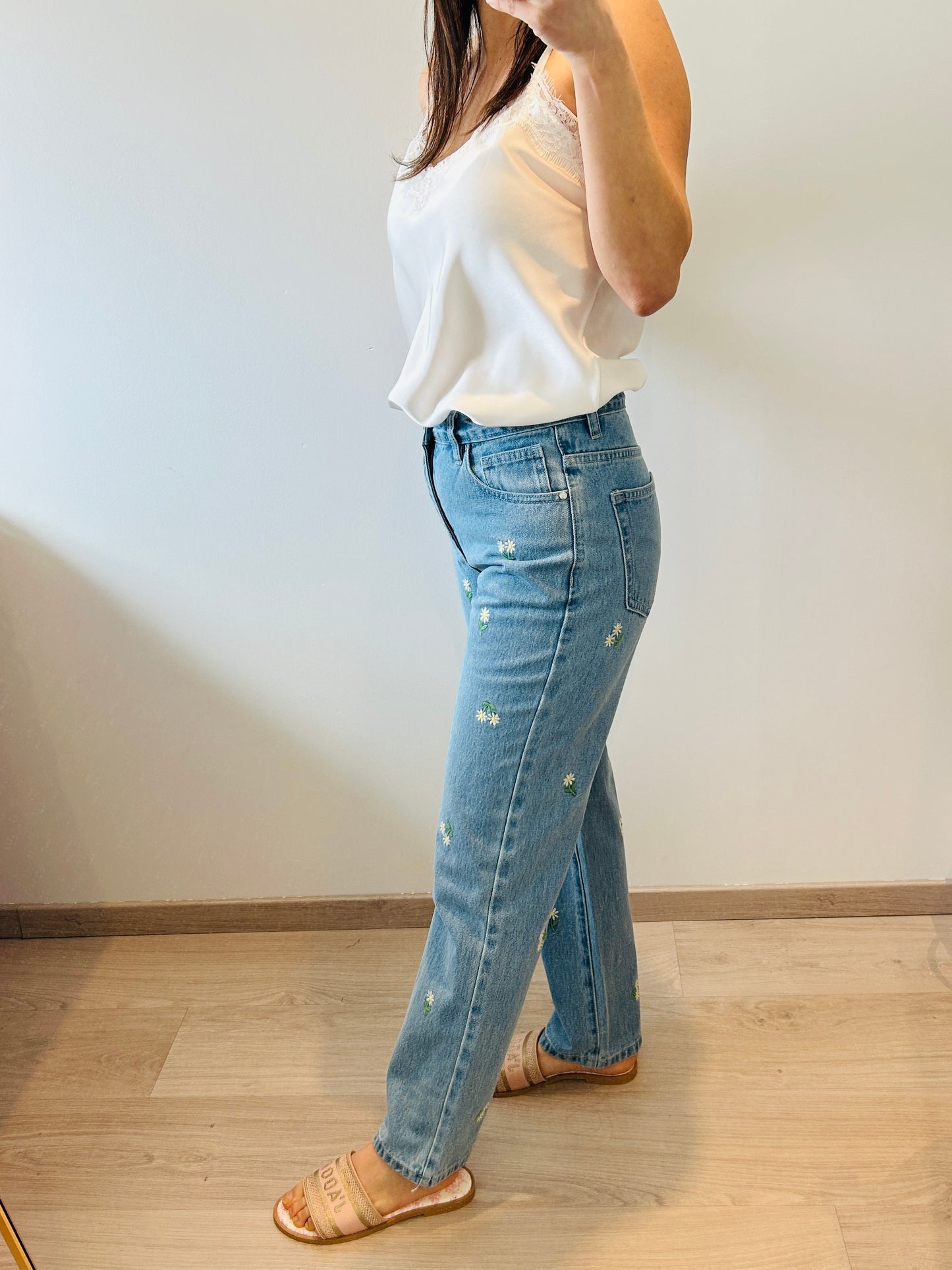Embroidered jeans daisy