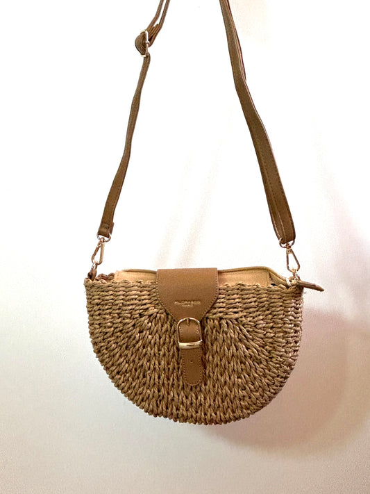 Camel woven bag