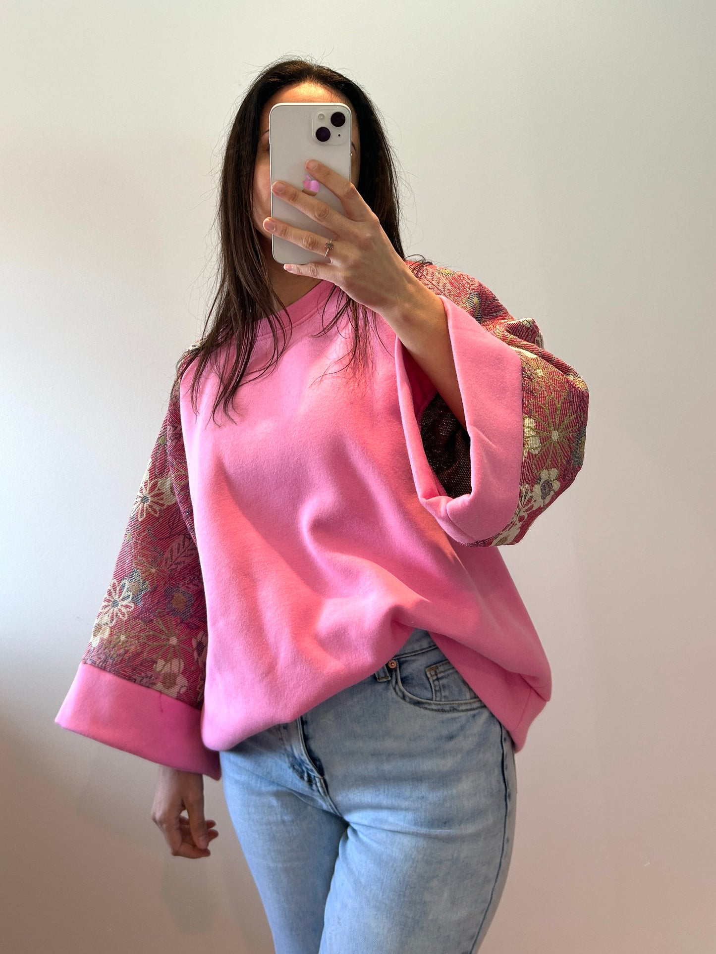 Sweater pink floral sleeves