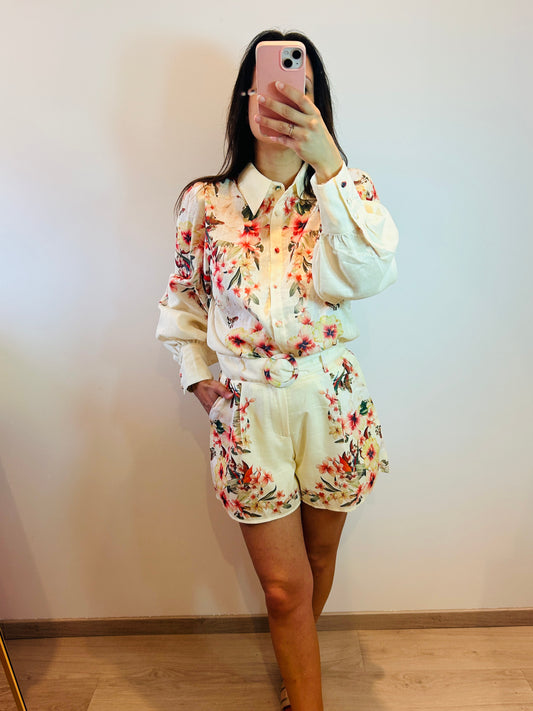Blouse yellow flowers