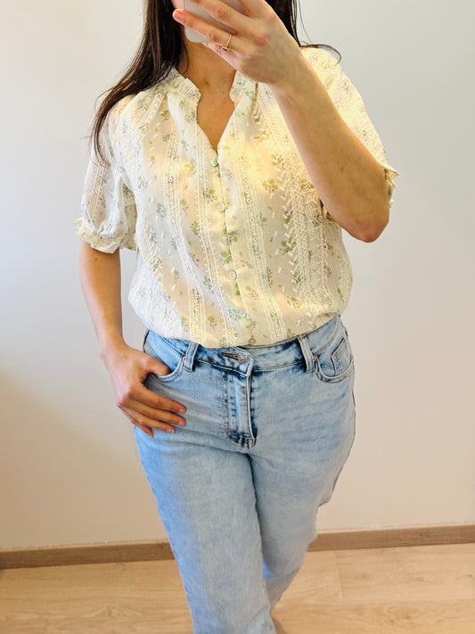 Blouse embroidered ecru green flowers