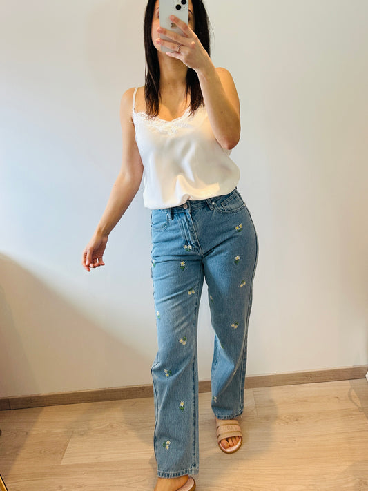 Embroidered jeans daisy