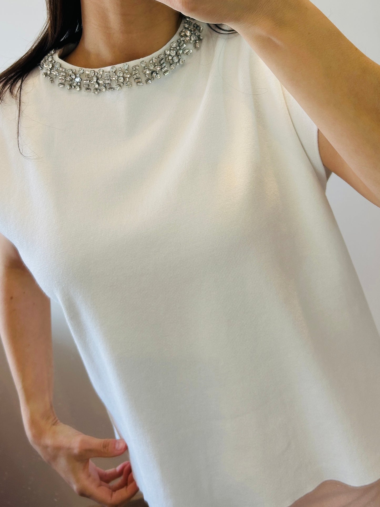Top pink short sleeves with rhinestone collar