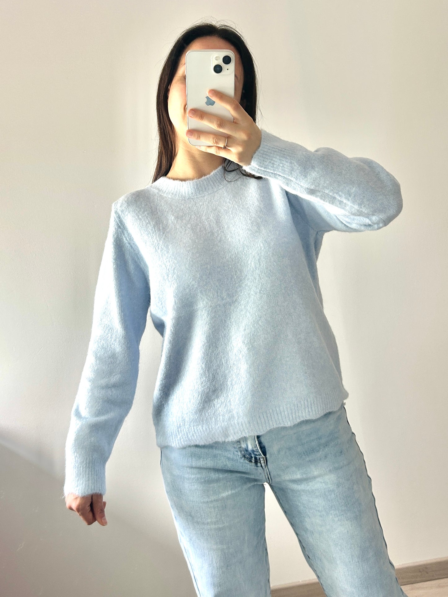 Golden bow sweater