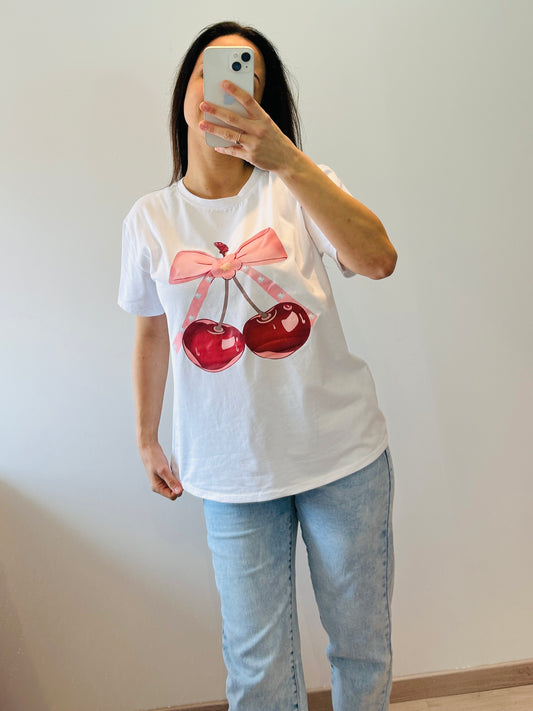 T-shirt cherry