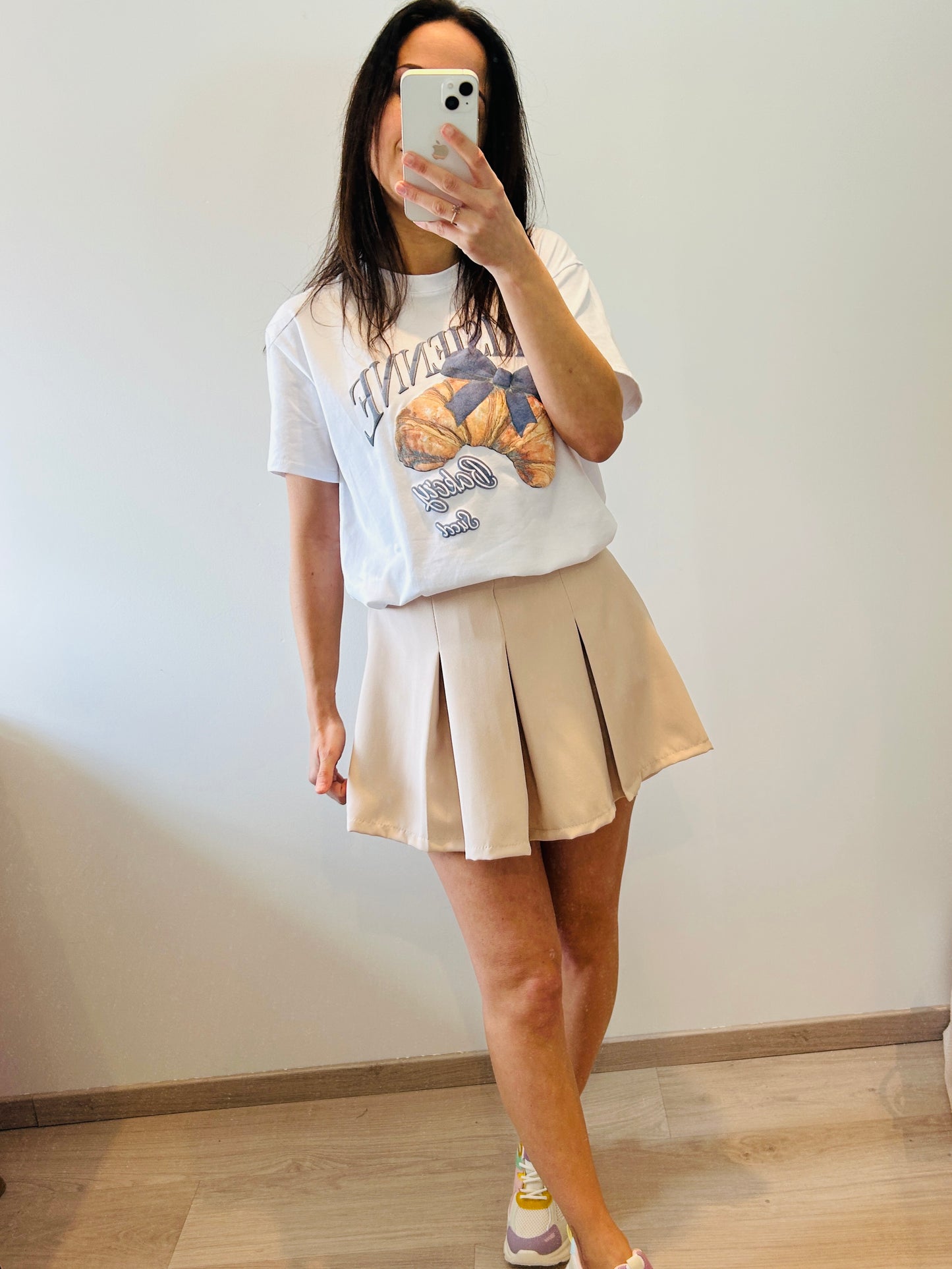 Pleated skort beige