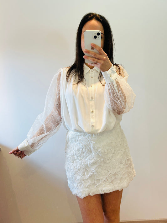 Mini skirt white flowers