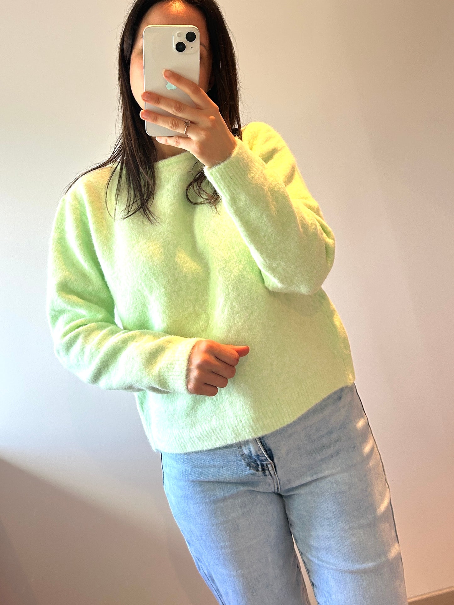 Sweater green with bow ties
