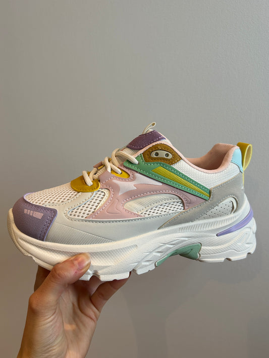 Sneaker gekleurd